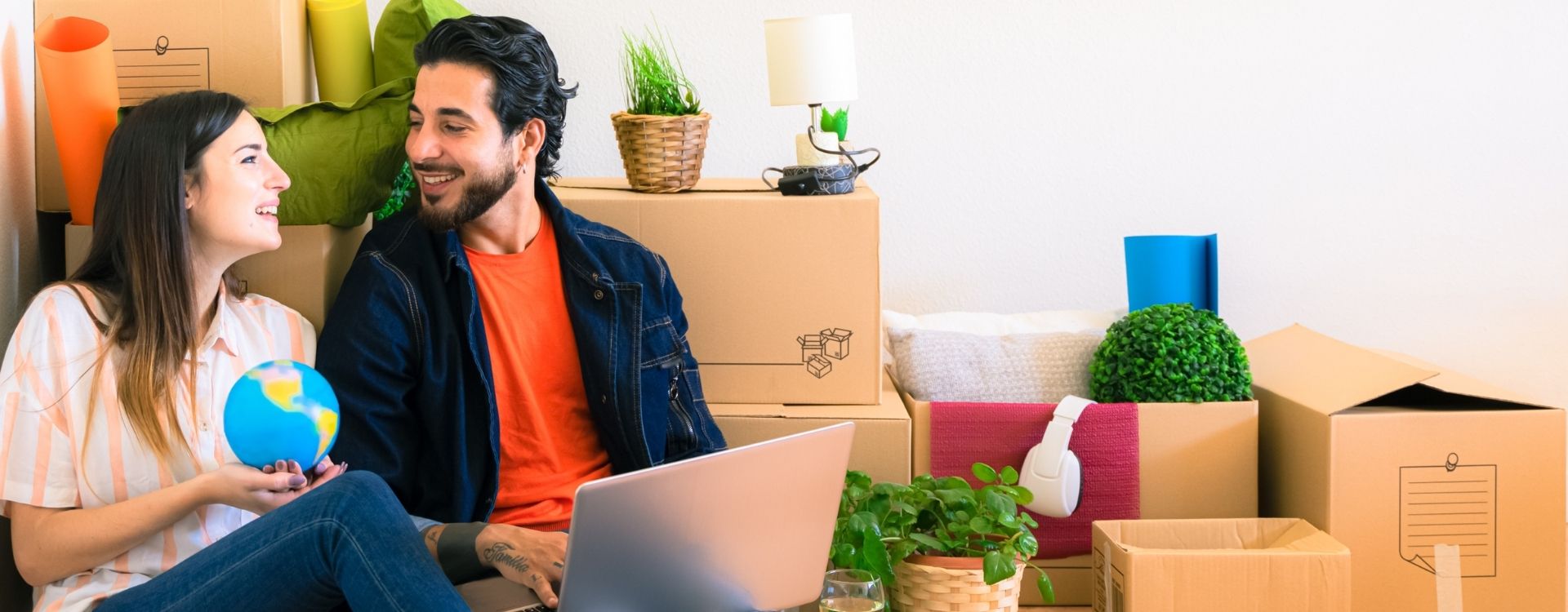 Comprar un departamento puede llegar a ser la inversión de tu vida, por lo que debes saber qué considerar al comprar un departamento siendo millennial.